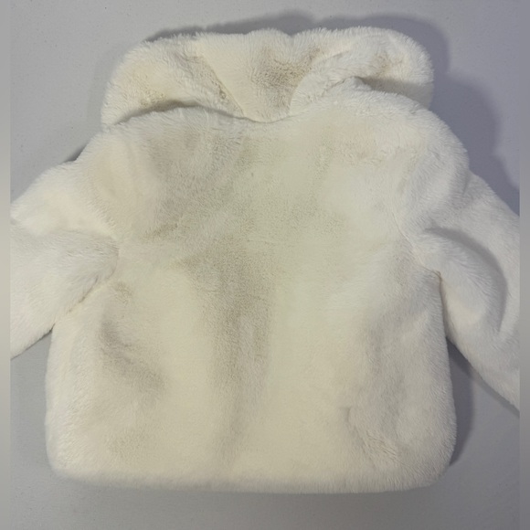 The Children’s Place White Faux Fur Coat Jacket Satin Lined Girls 3T - Picture 6 of 11
